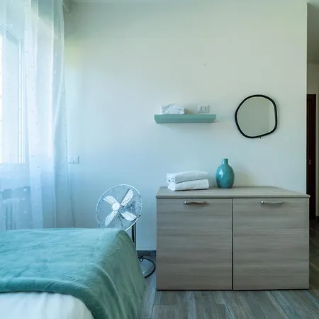 בית נופש Giulia Garden And View לצנו